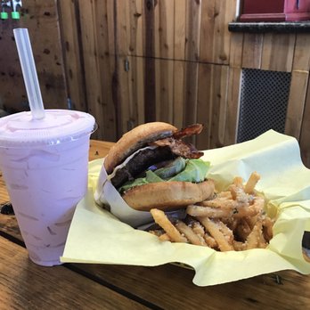 Pocket Burger Shack - Burgers Near Me - Sunset Beach, California