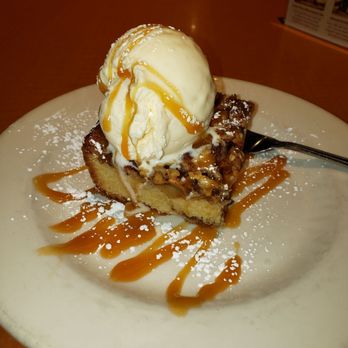 Damon's Grill - Apple cake and ice cream. - Bars Near Me - Hazleton, Pennsylvania