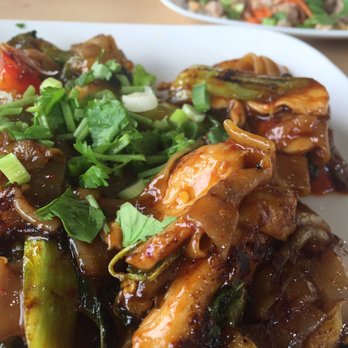 Sabaidee Cafe - Yum - Thai Near Me - Murfreesboro, Tennessee