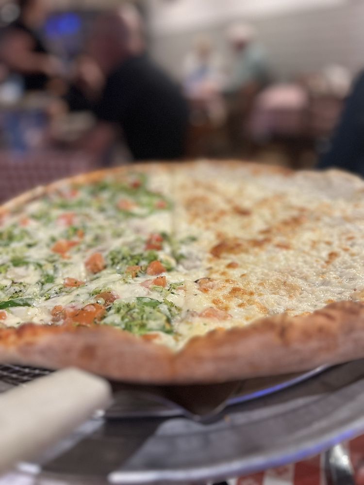 BROADWAY RISTORANTE & PIZZERIA - Updated June 2026 - 565 Photos & 256 ...