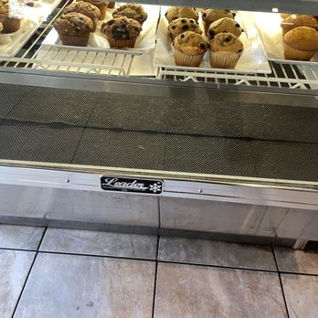 Stone Soupe - muffins in a display case - Delis Near Me - Setauket-East Setauket, New York