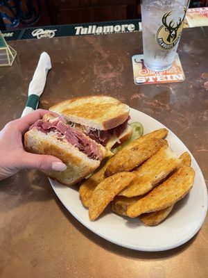 McBob's Pub & Grill by null