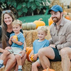 Oma's Family Farm - Pumpkin Patch 2025