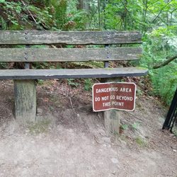 Mud Mountain Dam - Several switchbacks on the trail