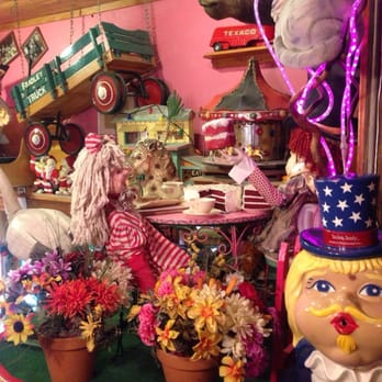 The Bubble Room - Desserts Near Me - Captiva, Florida