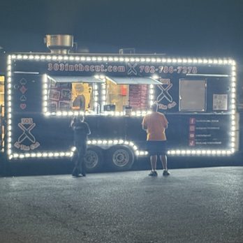 303 In the Cut - Looks ok in pictures but in person, all you can see is a black rectangular box with the lights around. Can't even tell it's a food truck - Food Trucks Near Me - Las Vegas, Nevada 303 In the Cut - Looks ok in pictures but in person, all you can see is a black rectangular box with the lights around. Can't even tell it's a food truck - Food Trucks Near Me - Las Vegas, Nevada