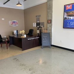 White's Collision Service - Inside Office