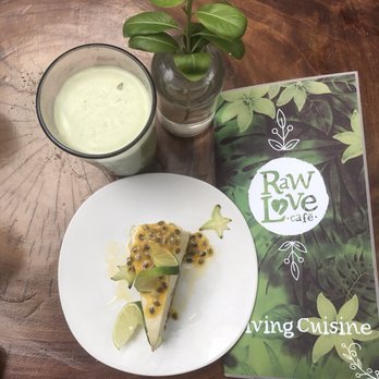 Raw Love - Key lime pie and matcha bevi - Vegan Near Me - Tulum, ROO Raw Love - Key lime pie and matcha bevi - Vegan Near Me - Tulum, ROO