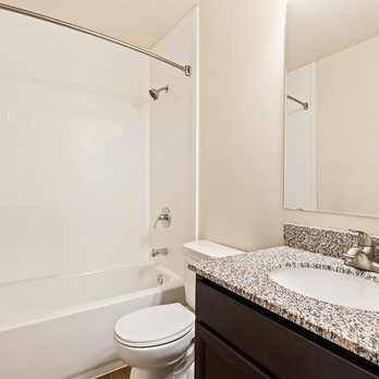 Bradford Lake - Apartments Near Me - Indianapolis, Indiana Bradford Lake - Apartments Near Me - Indianapolis, Indiana