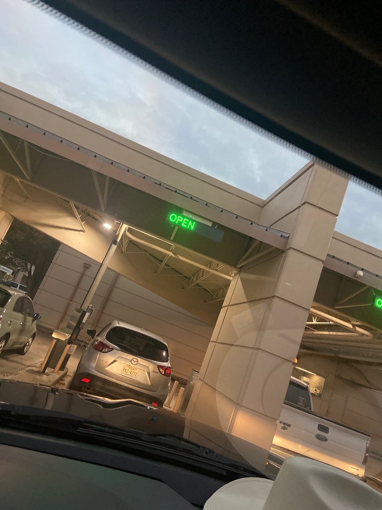 PROSPERITY BANK Updated August 2024 2033 11th St, Huntsville, Texas