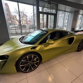 McLaren Chicago Showroom - Car Dealers Near Me - Chicago, Illinois McLaren Chicago Showroom - Car Dealers Near Me - Chicago, Illinois