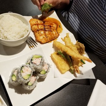 San Sushi - Salmon Deluxe was great and so was everyone everything else. The salmon was done just perfect, not all dried out. - Sushi Bars Near Me - Placentia, California San Sushi - Salmon Deluxe was great and so was everyone everything else. The salmon was done just perfect, not all dried out. - Sushi Bars Near Me - Placentia, California