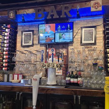 Sandra's Restaurant - The bar area. - German Near Me - Punta Gorda, Florida Sandra's Restaurant - The bar area. - German Near Me - Punta Gorda, Florida