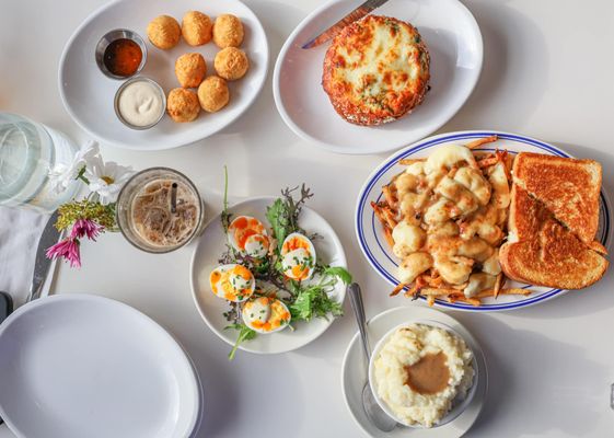 Gracie's Luncheonette by null