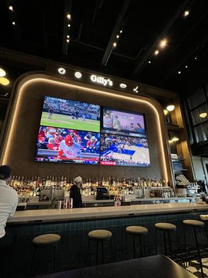 Gilly's Clubhouse by null