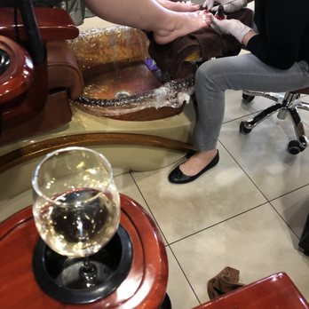 Bedazzle Nail Spa - Nail Salons Near Me - Rancho Cucamonga, California