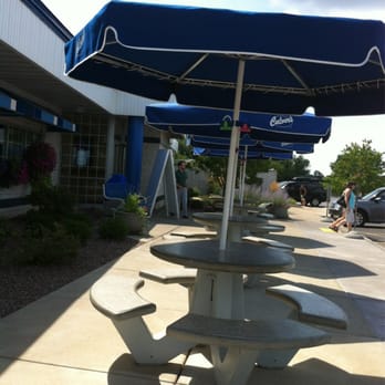 Culver's - Great outdoor patio - Ice Cream & Frozen Yogurt Near Me - Pleasant Prairie, Wisconsin Culver's - Great outdoor patio - Ice Cream & Frozen Yogurt Near Me - Pleasant Prairie, Wisconsin