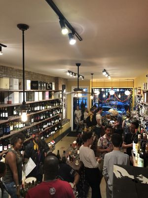 Bottoms Up Wine & Spirits by null