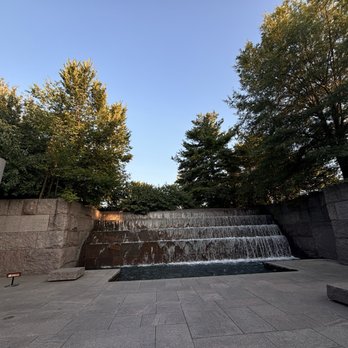 Franklin Delano Roosevelt Memorial - One of the many waterfalls in the memorial - Landmarks & Historical Buildings Near Me - Washington, DC, District of Columbia