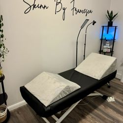 Skinn By Francesca