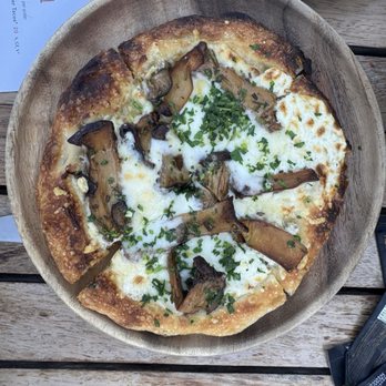 Cara Cara - Focaccia - New American Near Me - Los Angeles, California Cara Cara - Focaccia - New American Near Me - Los Angeles, California