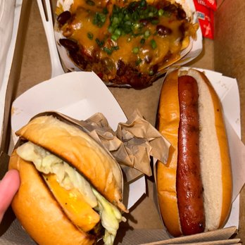 Gott's Roadside - Cheeseburger , Chili Cheese Fries , Works Dog - Burgers Near Me - San Francisco, California