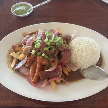 Aji Limon - Lomo Saltado de Pollo - Peruvian Near Me - Buena Park, California