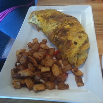 Prep & Pastry - Omelet of the day- pulled pork, pepperjack, shallots and tomato with a side of country hash - Breakfast & Brunch Near Me - Tucson, Arizona