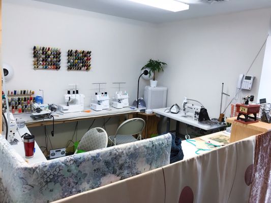 Chan-Chan's Sewing & Alterations by null