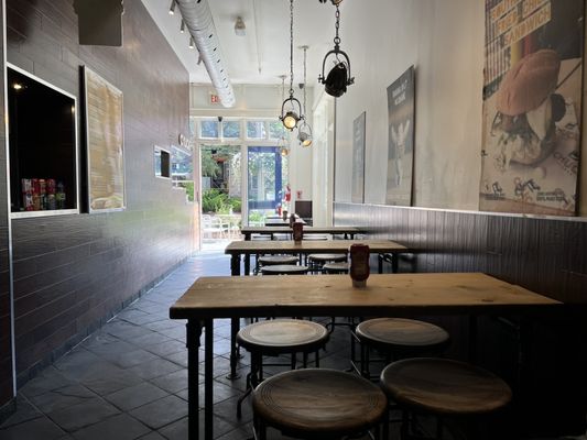 CHUCK BURGER by null