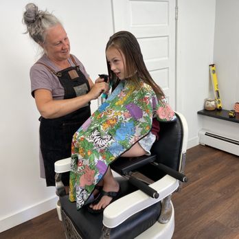 BOUCHARDS BARBERSHOP - Updated October 2025 - 11 Photos - 89