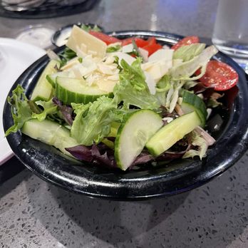V Pizza - Small side salad - Pizza Near Me - Orlando, Florida V Pizza - Small side salad - Pizza Near Me - Orlando, Florida