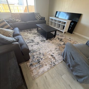 Fit Movers - They carefully placed furniture where I directed. - Movers Near Me - Bakersfield, California Fit Movers - They carefully placed furniture where I directed. - Movers Near Me - Bakersfield, California