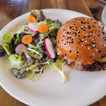 peasants FEAST - Can't remember the name of this burger. - American Near Me - Solvang, California