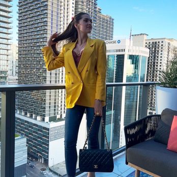 Rosa Sky - Nice view - Lounges Near Me - Miami, Florida Rosa Sky - Nice view - Lounges Near Me - Miami, Florida