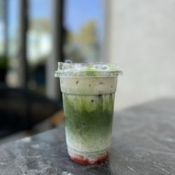 World Traveler Coffee Roasters - Strawberry Shortcake Matcha