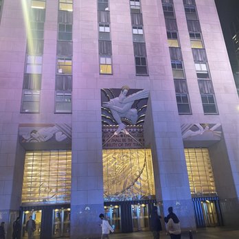 Rockefeller Center - Shopping Centers Near Me - New York, New York Rockefeller Center - Shopping Centers Near Me - New York, New York