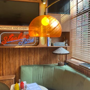 Bandits Burger & Dive - Cocktail Bars Near Me - New York, New York