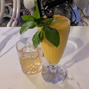 White Limozeen - Cocktail Bars Near Me - Nashville, Tennessee