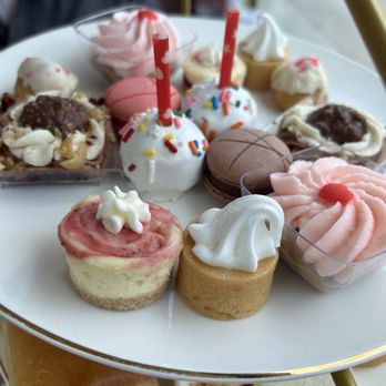 Tea Around Town - Bus Tours Near Me - Houston, Texas