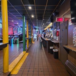 Sullivan's Tap - Back in the days of 'combat zone' and elevated highway, this is where my SO got his drink on.