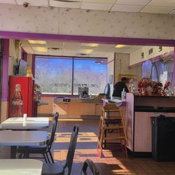 Mom & Pop's Soul Food Kitchen & Barbecue