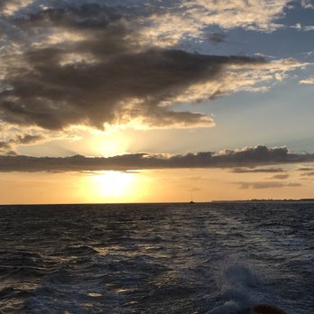 Capt Andy's - Sunset picture off the aft of the boat on the way back to the dock! - Boat Tours Near Me - Ele'ele, Hawaii Capt Andy's - Sunset picture off the aft of the boat on the way back to the dock! - Boat Tours Near Me - Ele'ele, Hawaii