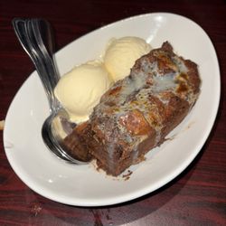 Horizons Bar & Grille - Seasonal Chocolate Bread Pudding