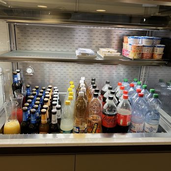 Aspire Lounge - Cold drink options - Lounges Near Me - Kloten, ZH