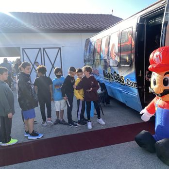 Magic Game Bus - Game Truck Rental Near Me Magic Game Bus - Game Truck Rental Near Me