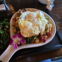 I think this was the farmer's market, but this had potatoes, I thought. And I think friend had Chorizo grits & eggs! I think this was the farmer's market, but this had potatoes, I thought. And I think friend had Chorizo grits & eggs!