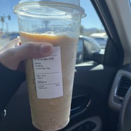 Ordered a venti Frappuccino, should have ordered grande instead. Look at that "shortage" ;( Ordered a venti Frappuccino, should have ordered grande instead. Look at that "shortage" ;(