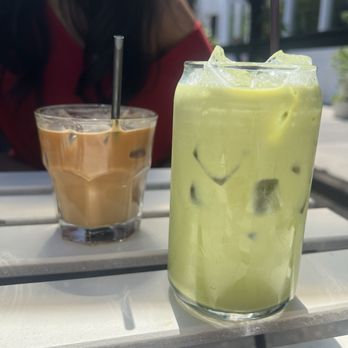 Oddfellows Cafe & Bar - iced vanilla latte, iced matcha latte - Breakfast & Brunch Near Me - Seattle, Washington