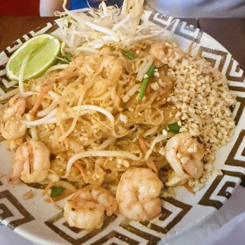 The Sister Restaurant & Cafe - Shrimp pad thai - Thai Near Me - Honolulu, Hawaii The Sister Restaurant & Cafe - Shrimp pad thai - Thai Near Me - Honolulu, Hawaii